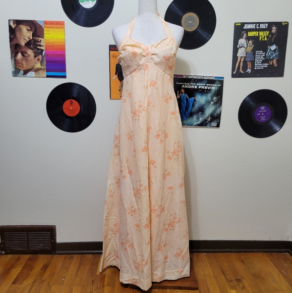 Vintage Peach Floral Halter Maxi Dress - Picture 1 of 8